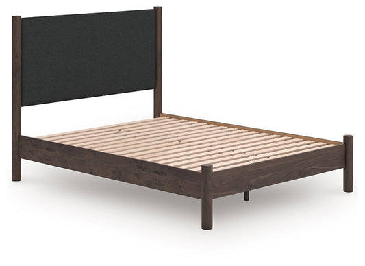 Pamytta  Upholstered Panel Platform Bed