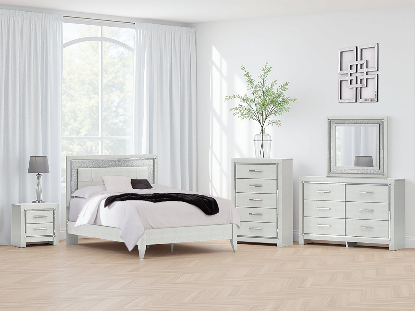 Zyniden Upholstered Panel Bed